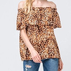 Entro Boutique Leopard Catimal Animal Print Off The Shoulder Top Blouse Size M
